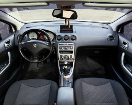 Белый Пежо 308, объемом двигателя 1.6 л и пробегом 234 тыс. км за 5900 $, фото 8 на Automoto.ua