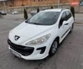 Белый Пежо 308, объемом двигателя 1.56 л и пробегом 124 тыс. км за 5600 $, фото 1 на Automoto.ua