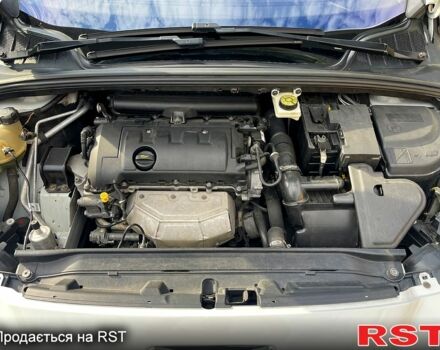 Білий Пежо 308, об'ємом двигуна 1.6 л та пробігом 145 тис. км за 6800 $, фото 6 на Automoto.ua