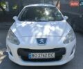 Белый Пежо 308, объемом двигателя 1.6 л и пробегом 280 тыс. км за 4900 $, фото 1 на Automoto.ua