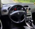 Белый Пежо 308, объемом двигателя 1.6 л и пробегом 185 тыс. км за 7100 $, фото 6 на Automoto.ua