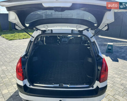 Белый Пежо 308, объемом двигателя 1.6 л и пробегом 220 тыс. км за 5500 $, фото 22 на Automoto.ua