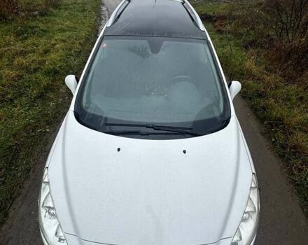 Белый Пежо 308, объемом двигателя 1.56 л и пробегом 226 тыс. км за 5100 $, фото 9 на Automoto.ua