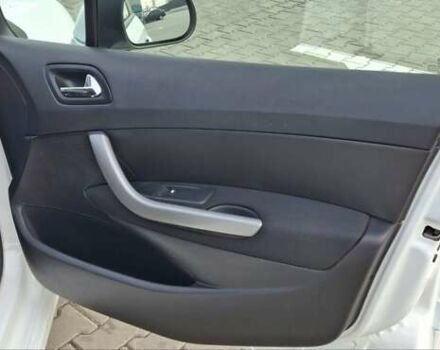 Білий Пежо 308, об'ємом двигуна 1.6 л та пробігом 246 тис. км за 6800 $, фото 28 на Automoto.ua