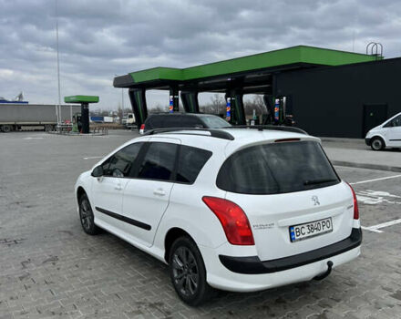 Белый Пежо 308, объемом двигателя 1.6 л и пробегом 243 тыс. км за 5400 $, фото 5 на Automoto.ua