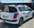 Белый Пежо 308, объемом двигателя 1.6 л и пробегом 220 тыс. км за 5500 $, фото 11 на Automoto.ua