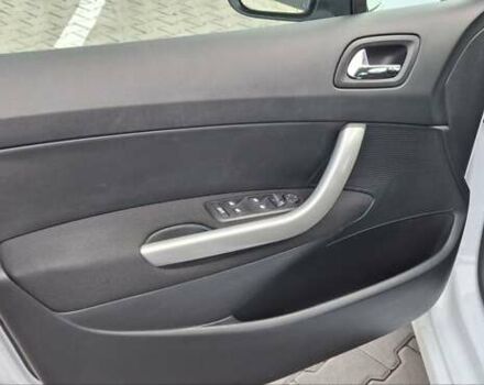 Білий Пежо 308, об'ємом двигуна 1.6 л та пробігом 246 тис. км за 6800 $, фото 13 на Automoto.ua