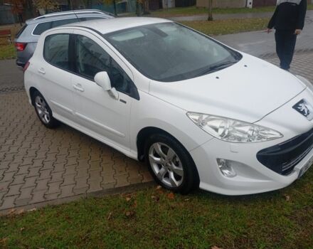 Белый Пежо 308, объемом двигателя 0 л и пробегом 66 тыс. км за 2546 $, фото 2 на Automoto.ua