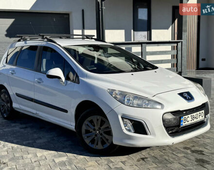 Белый Пежо 308, объемом двигателя 1.6 л и пробегом 220 тыс. км за 5500 $, фото 9 на Automoto.ua
