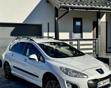 Белый Пежо 308, объемом двигателя 1.6 л и пробегом 220 тыс. км за 5500 $, фото 7 на Automoto.ua