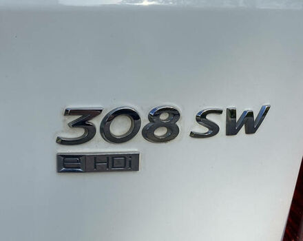 Белый Пежо 308, объемом двигателя 1.6 л и пробегом 208 тыс. км за 6750 $, фото 17 на Automoto.ua