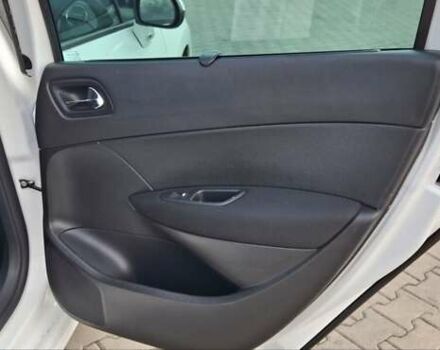 Білий Пежо 308, об'ємом двигуна 1.6 л та пробігом 246 тис. км за 6800 $, фото 23 на Automoto.ua