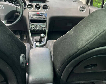 Білий Пежо 308, об'ємом двигуна 1.6 л та пробігом 295 тис. км за 6500 $, фото 3 на Automoto.ua