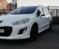 Белый Пежо 308, объемом двигателя 1.56 л и пробегом 324 тыс. км за 5500 $, фото 1 на Automoto.ua