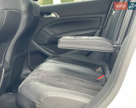 Белый Пежо 308, объемом двигателя 2 л и пробегом 234 тыс. км за 11750 $, фото 81 на Automoto.ua