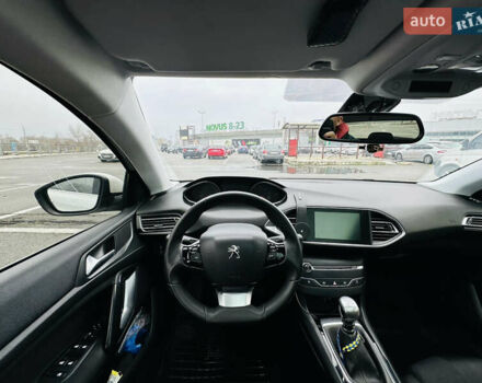 Белый Пежо 308, объемом двигателя 1.56 л и пробегом 250 тыс. км за 9200 $, фото 14 на Automoto.ua