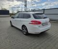 Пежо 308 2014 в Луцке на Automoto.ua Белый Пежо 308, объемом двигателя 2 л и пробегом 234 тыс. км за 10800 $, фото 3 на Automoto.ua