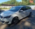 Белый Пежо 308, объемом двигателя 1.2 л и пробегом 226 тыс. км за 9000 $, фото 1 на Automoto.ua