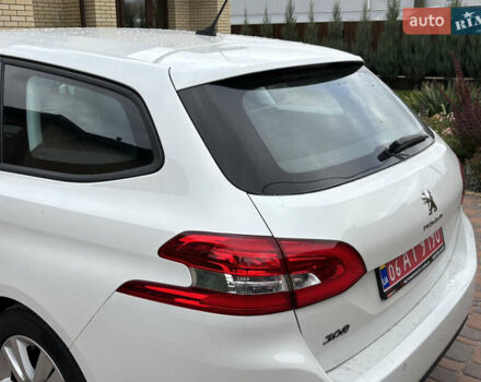 Пежо 308 2014 в Житомире на Automoto.ua Белый Пежо 308, объемом двигателя 1.56 л и пробегом 195 тыс. км за 9200 $, фото 15 на Automoto.ua
