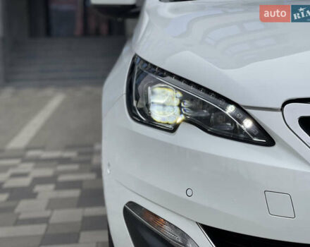 Белый Пежо 308, объемом двигателя 2 л и пробегом 234 тыс. км за 11650 $, фото 26 на Automoto.ua