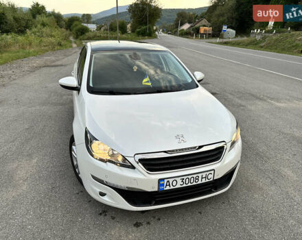 Белый Пежо 308, объемом двигателя 1.56 л и пробегом 209 тыс. км за 9400 $, фото 3 на Automoto.ua