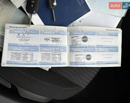 Пежо 308 2014 в Житомире на Automoto.ua Белый Пежо 308, объемом двигателя 1.56 л и пробегом 195 тыс. км за 9200 $, фото 42 на Automoto.ua