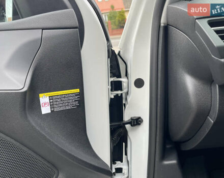 Білий Пежо 308, об'ємом двигуна 2 л та пробігом 234 тис. км за 11750 $, фото 83 на Automoto.ua