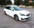 Белый Пежо 308, объемом двигателя 1.2 л и пробегом 226 тыс. км за 9000 $, фото 1 на Automoto.ua