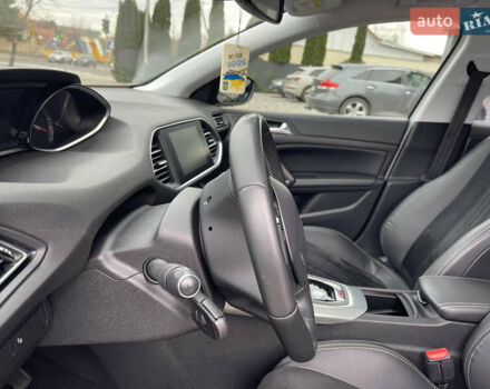 Белый Пежо 308, объемом двигателя 2 л и пробегом 234 тыс. км за 11750 $, фото 63 на Automoto.ua