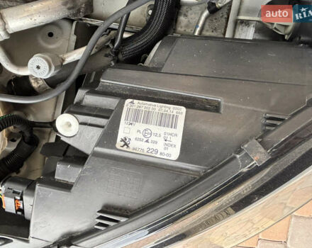 Пежо 308 2014 в Житомире на Automoto.ua Белый Пежо 308, объемом двигателя 1.56 л и пробегом 195 тыс. км за 9200 $, фото 44 на Automoto.ua