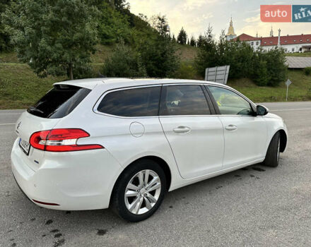 Белый Пежо 308, объемом двигателя 1.56 л и пробегом 209 тыс. км за 9400 $, фото 19 на Automoto.ua