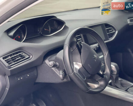 Белый Пежо 308, объемом двигателя 2 л и пробегом 234 тыс. км за 11750 $, фото 60 на Automoto.ua