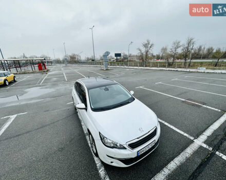 Белый Пежо 308, объемом двигателя 1.56 л и пробегом 250 тыс. км за 9200 $, фото 11 на Automoto.ua