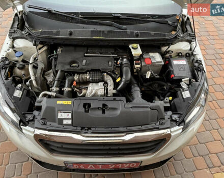 Пежо 308 2014 в Житомире на Automoto.ua Белый Пежо 308, объемом двигателя 1.56 л и пробегом 195 тыс. км за 9200 $, фото 43 на Automoto.ua