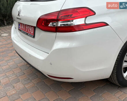 Пежо 308 2014 в Житомире на Automoto.ua Белый Пежо 308, объемом двигателя 1.56 л и пробегом 195 тыс. км за 9200 $, фото 14 на Automoto.ua
