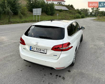 Белый Пежо 308, объемом двигателя 1.56 л и пробегом 209 тыс. км за 9400 $, фото 7 на Automoto.ua