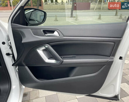 Белый Пежо 308, объемом двигателя 2 л и пробегом 234 тыс. км за 11750 $, фото 56 на Automoto.ua