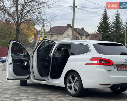 Белый Пежо 308, объемом двигателя 2 л и пробегом 234 тыс. км за 11750 $, фото 41 на Automoto.ua