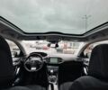 Белый Пежо 308, объемом двигателя 1.6 л и пробегом 250 тыс. км за 9000 $, фото 3 на Automoto.ua