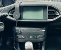 Белый Пежо 308, объемом двигателя 1.6 л и пробегом 250 тыс. км за 9000 $, фото 5 на Automoto.ua