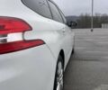 Белый Пежо 308, объемом двигателя 1.56 л и пробегом 268 тыс. км за 8500 $, фото 7 на Automoto.ua