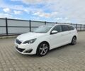 Пежо 308 2014 в Луцке на Automoto.ua Белый Пежо 308, объемом двигателя 2 л и пробегом 234 тыс. км за 10800 $, фото 2 на Automoto.ua
