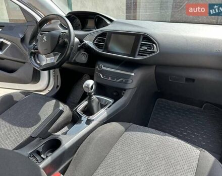 Білий Пежо 308, об'ємом двигуна 1.56 л та пробігом 207 тис. км за 9100 $, фото 30 на Automoto.ua