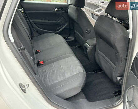 Пежо 308 2014 в Житомире на Automoto.ua Белый Пежо 308, объемом двигателя 1.56 л и пробегом 195 тыс. км за 9200 $, фото 36 на Automoto.ua