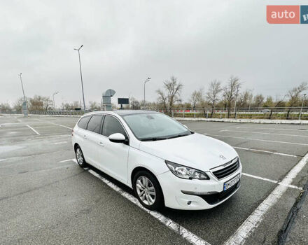 Белый Пежо 308, объемом двигателя 1.56 л и пробегом 250 тыс. км за 9200 $, фото 10 на Automoto.ua