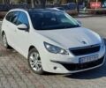 Белый Пежо 308, объемом двигателя 1.59 л и пробегом 171 тыс. км за 9800 $, фото 1 на Automoto.ua