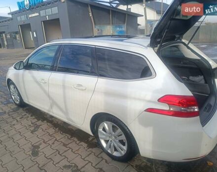 Белый Пежо 308, объемом двигателя 1.56 л и пробегом 196 тыс. км за 9500 $, фото 10 на Automoto.ua