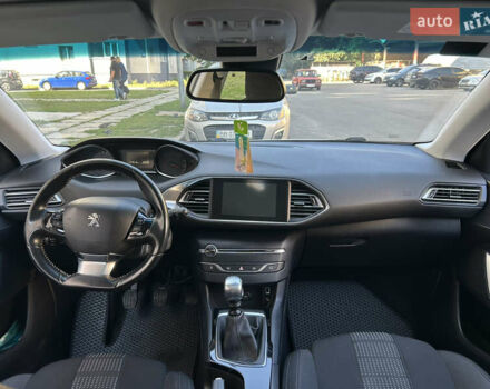 Білий Пежо 308, об'ємом двигуна 1.6 л та пробігом 240 тис. км за 6300 $, фото 13 на Automoto.ua
