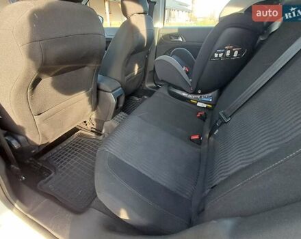 Білий Пежо 308, об'ємом двигуна 1.56 л та пробігом 280 тис. км за 6600 $, фото 18 на Automoto.ua