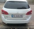 Белый Пежо 308, объемом двигателя 1.56 л и пробегом 200 тыс. км за 9500 $, фото 2 на Automoto.ua